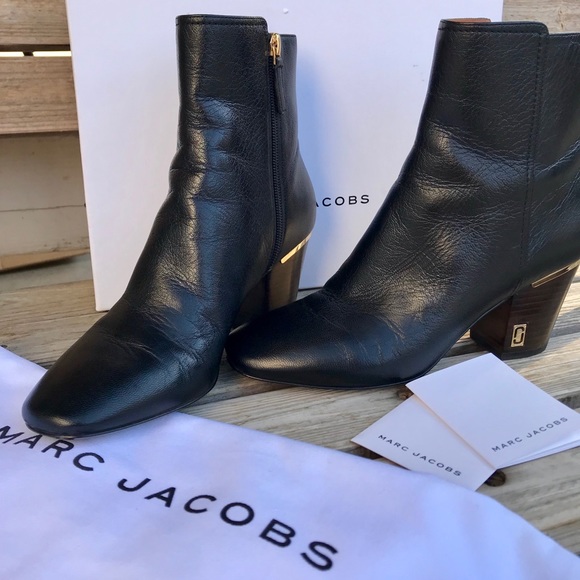 marc jacobs aria status ankle boot